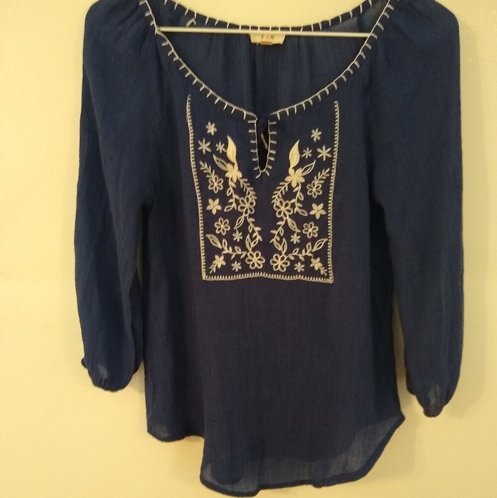 E &M Women's embroider blouse Boho style. Size Small Western, Festival, YK